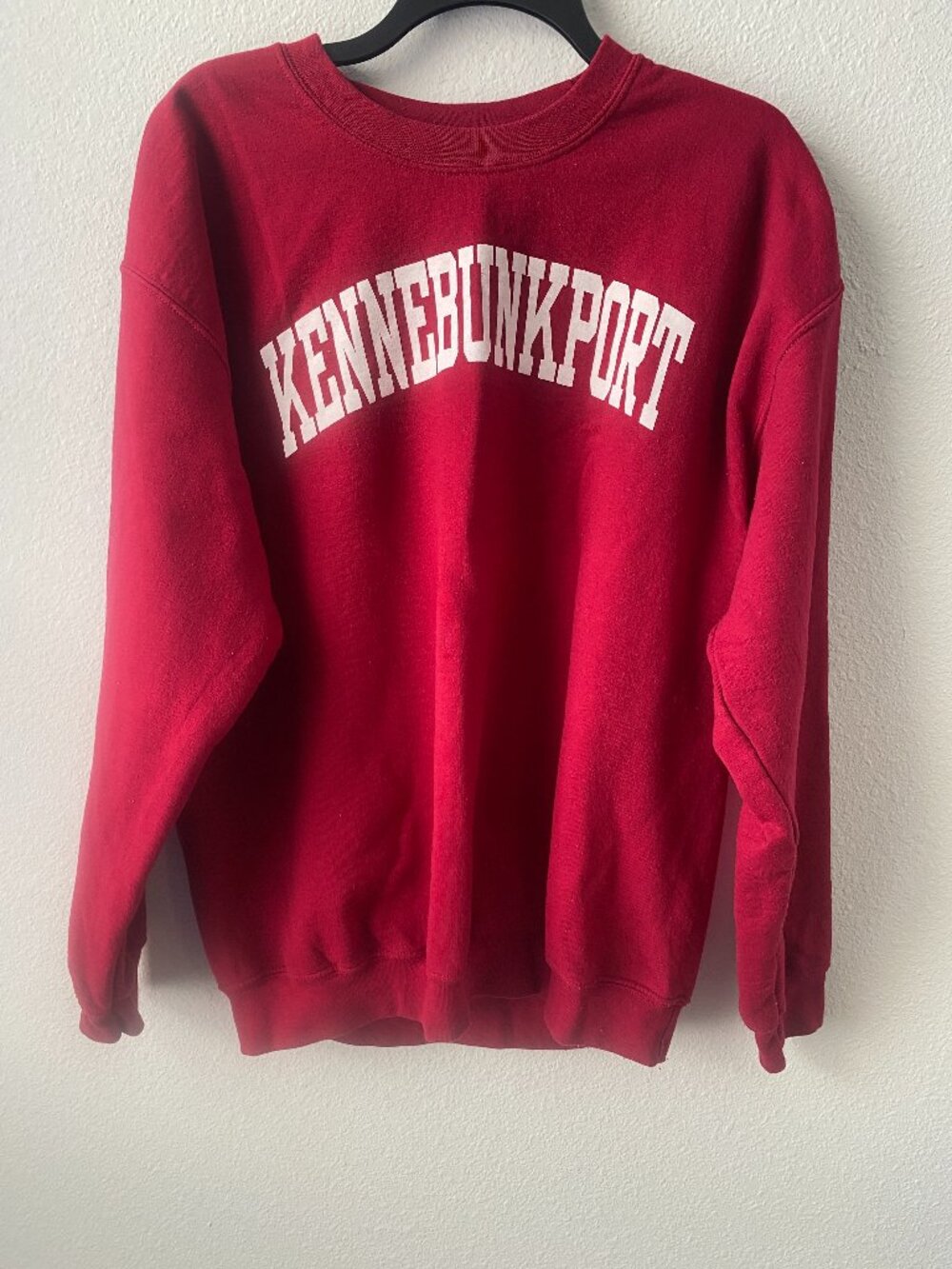 Gildan Kennebunkport Men's Red Crewneck long sleeve Sweatshirt Size Large